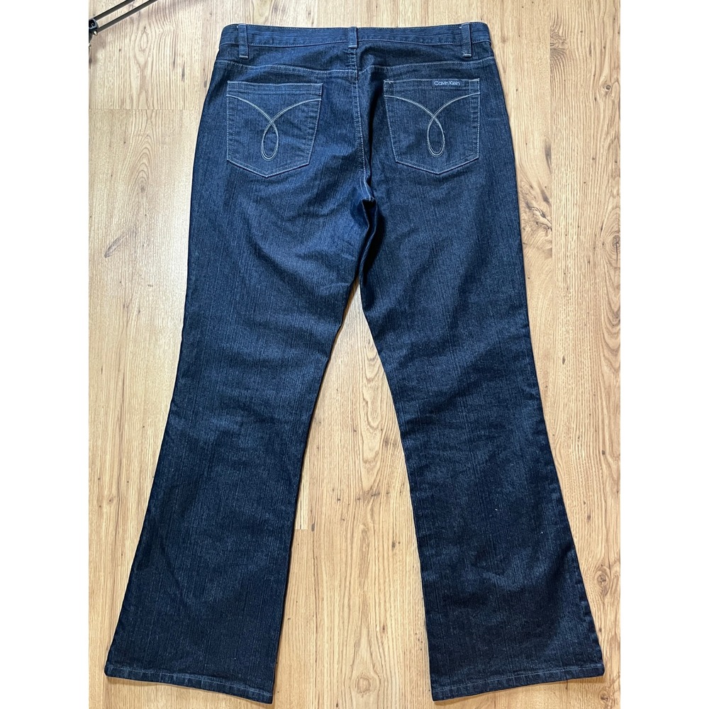 Calvin Klein Jeans Women size 14 Dark Wash Bootcut Denim Mid Rise Classic Flare - Picture 3 of 11